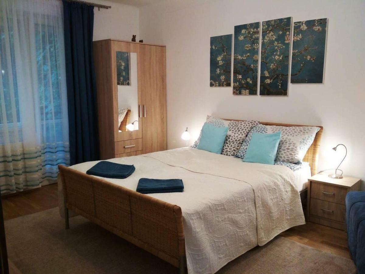 Zsuzsa Apartman Budapest Exterior photo
